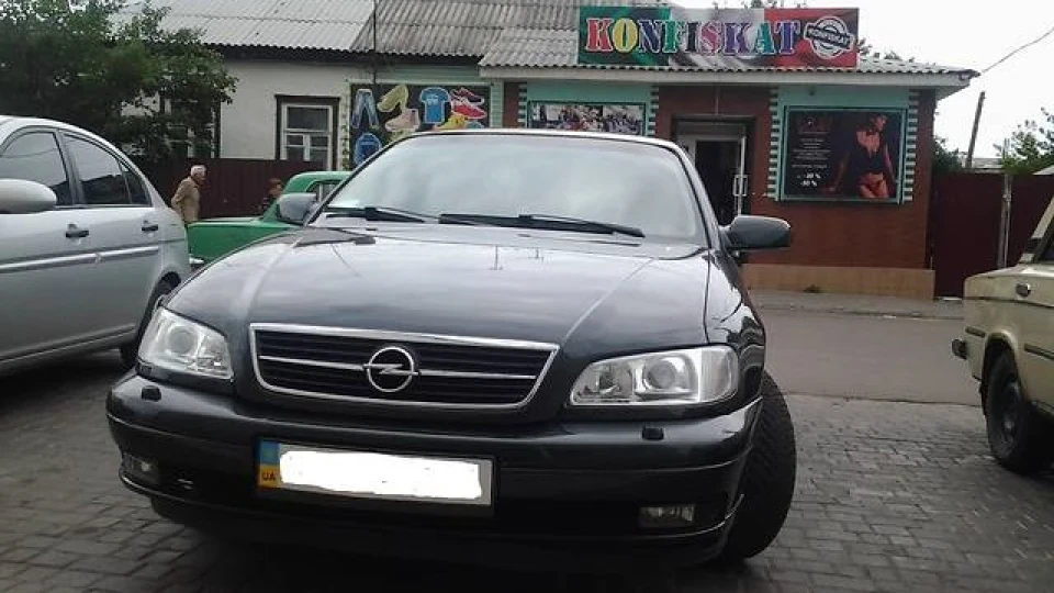 Opel Omega "TaNk" 2