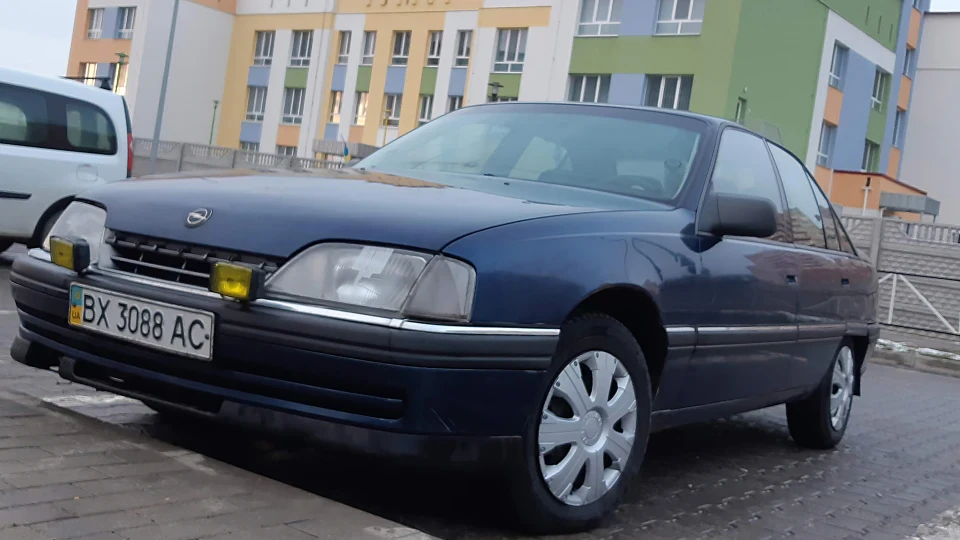 Opel Omega Twilight Blue