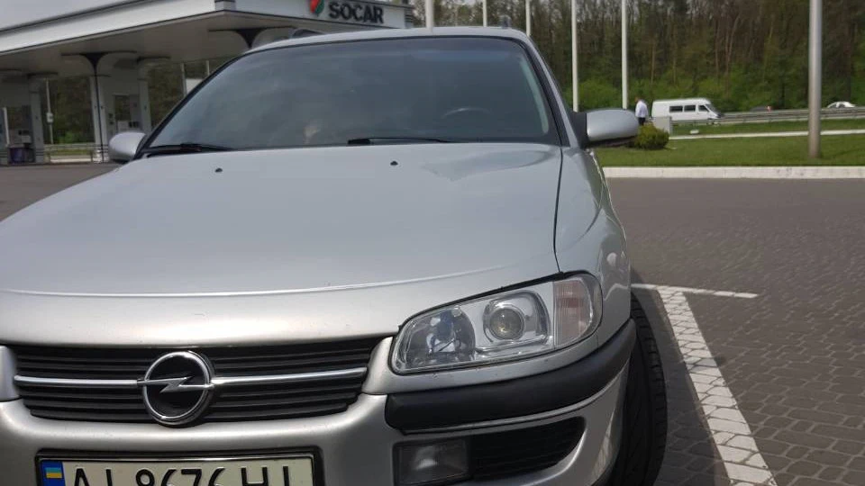 Opel Omega V6 4