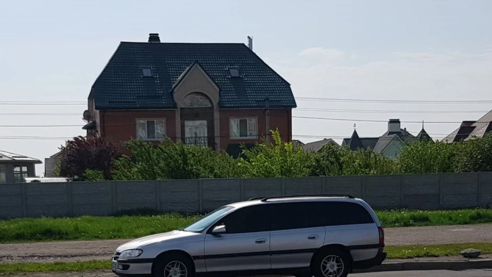 Opel Omega V6 5