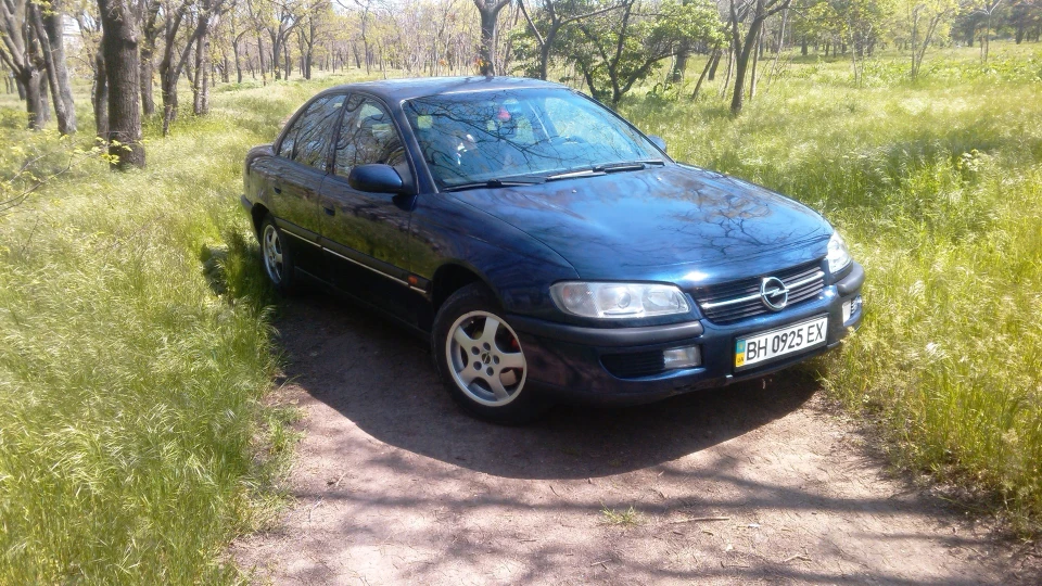 Opel Omega v6 4