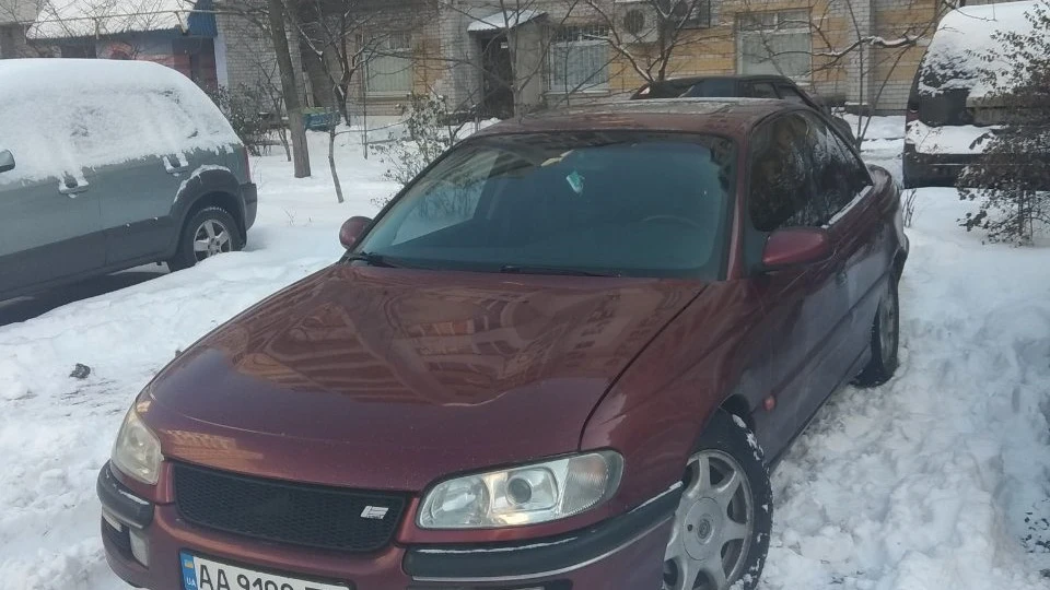 Opel Omega Вишневий звір 2