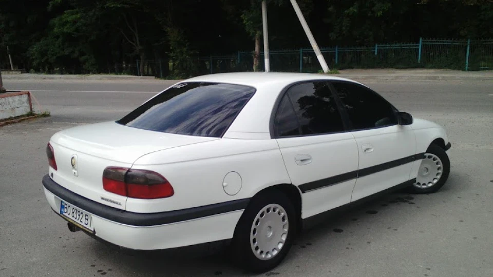 Opel Omega white car 5