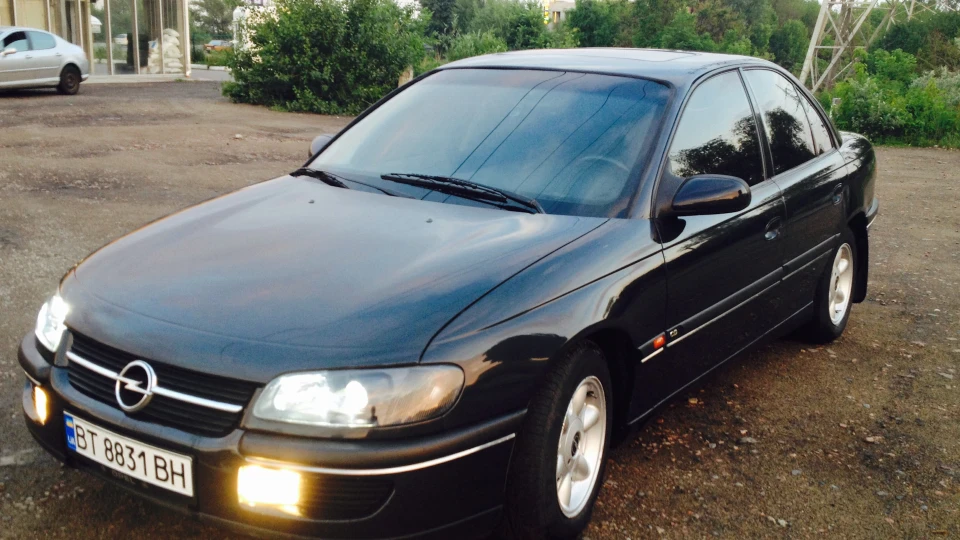 Opel Omega X20SE 5