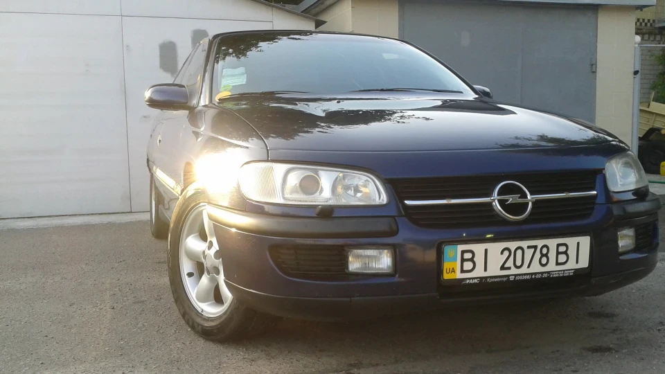 Opel Omega x20xev (Sport) 5