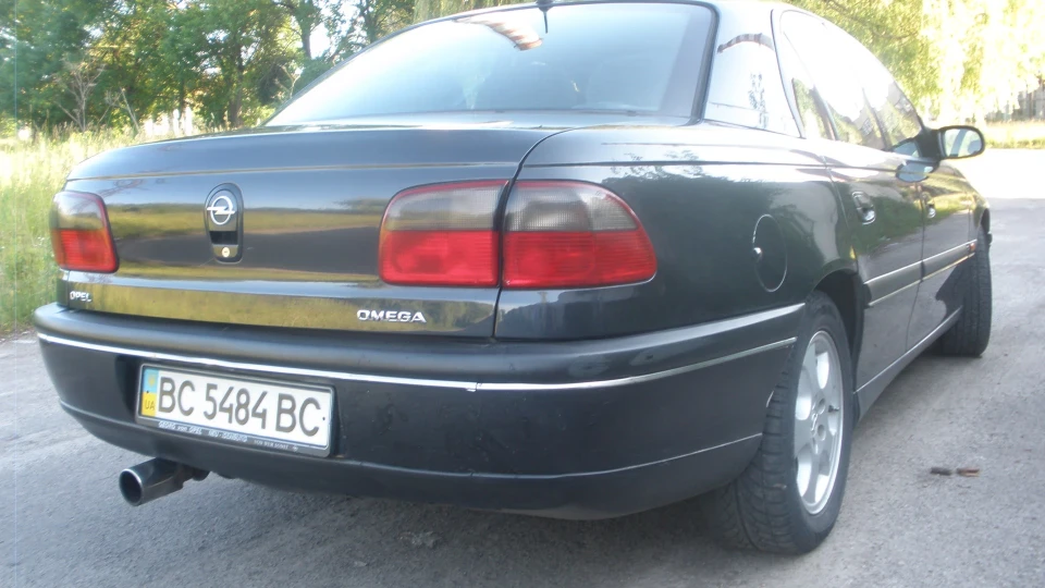 Opel Omega x25xe 5