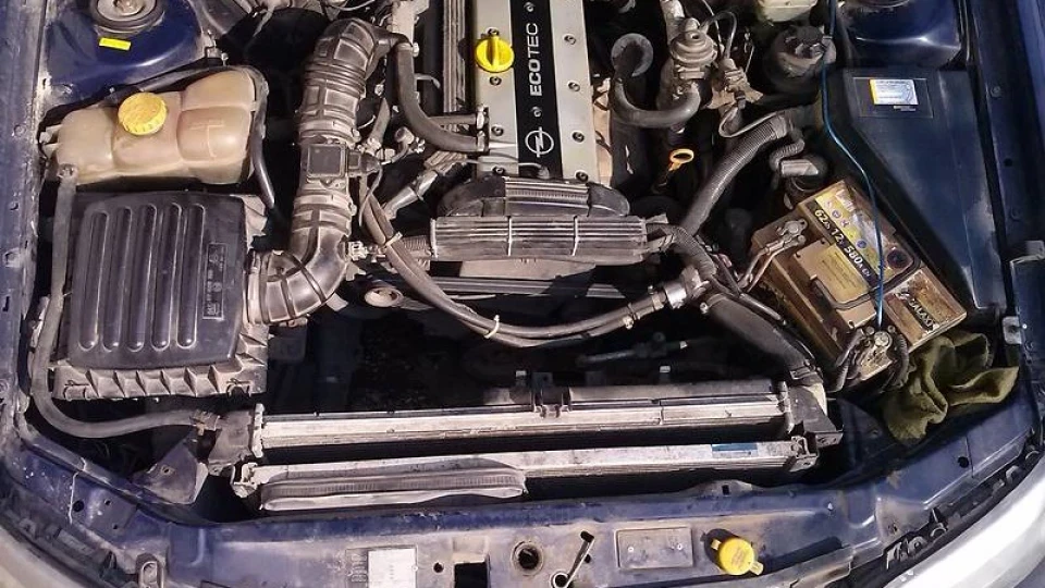 Opel Omega Хороша 2.0 16v 5