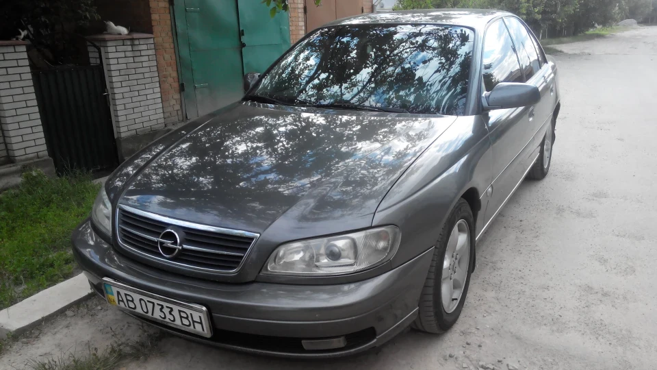 Opel Omega y26se