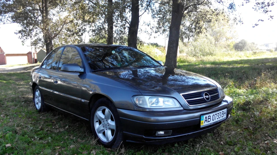 Opel Omega y26se 2