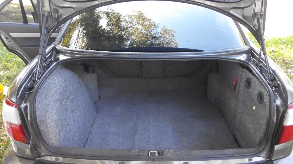 Opel Omega y26se 4