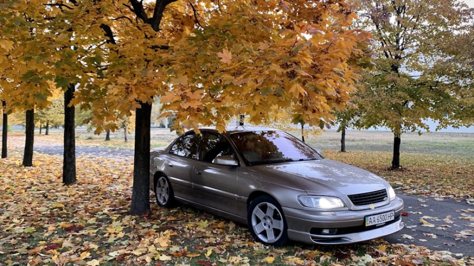 Opel Omega Y26SE 3