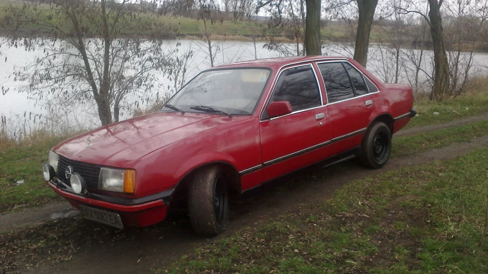 Opel Rekord 2.0 i 2