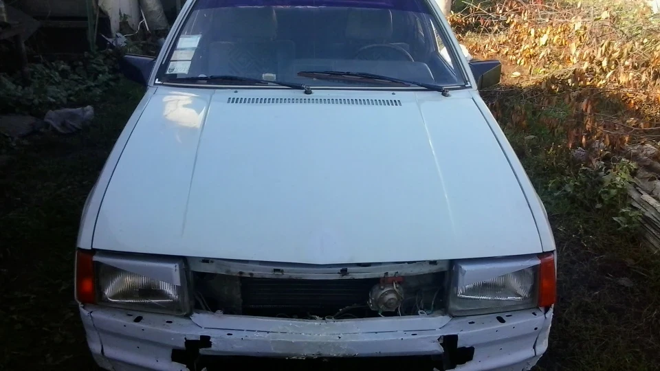 Opel Rekord 2.0 живіший за всіх живих =) 3