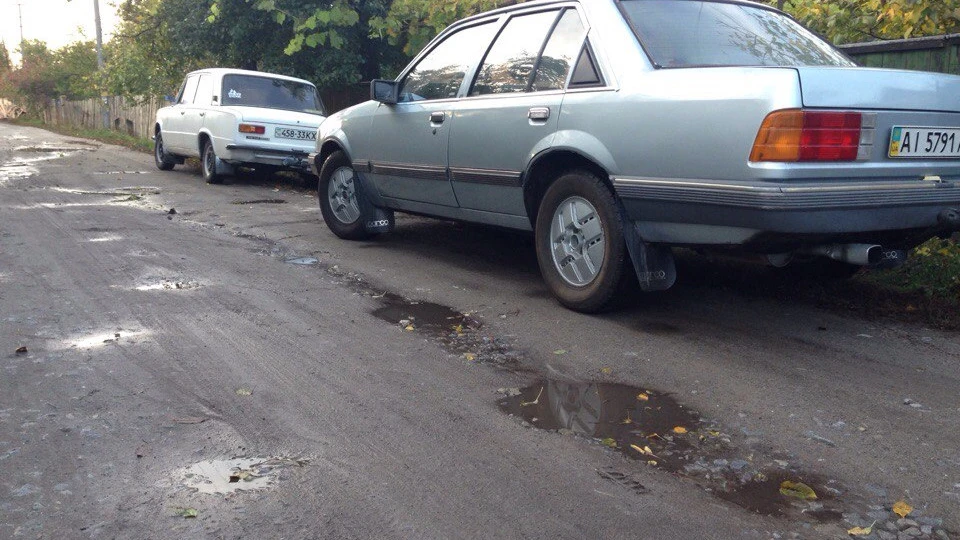 Opel Rekord 2.0 4