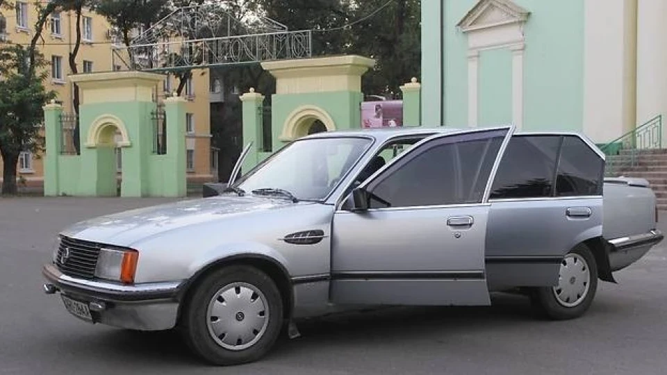 Opel Rekord 2.0E