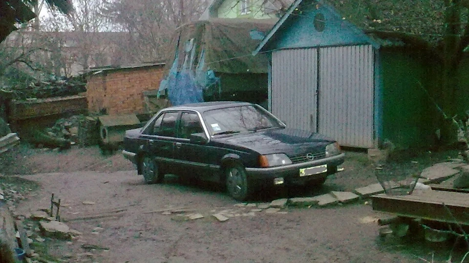 Opel Rekord 2.2i CD 2