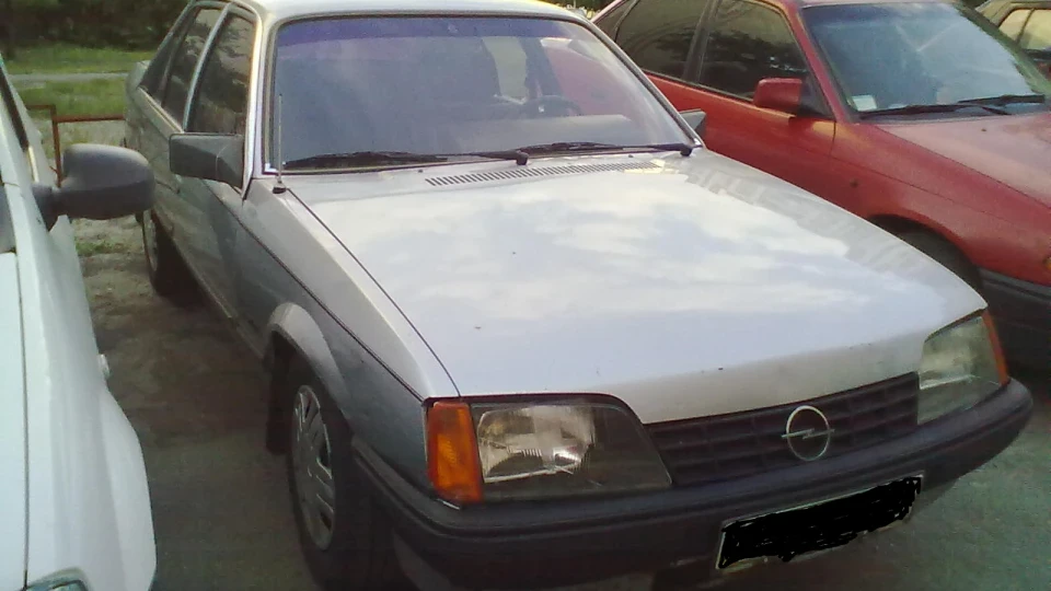 Opel Rekord 2.4 інжектор 5