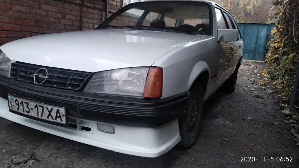 Opel Rekord Білий 3.14..здець