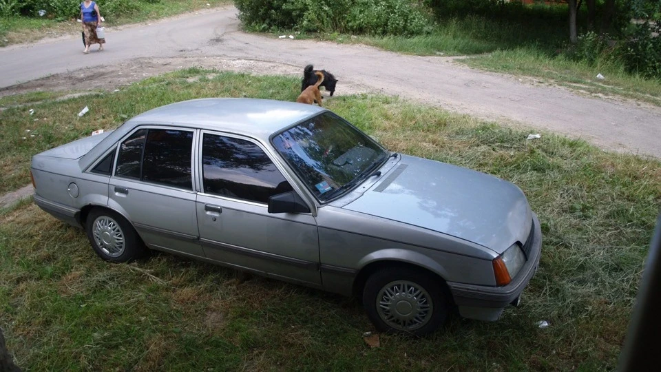 Opel Rekord C20NE 3