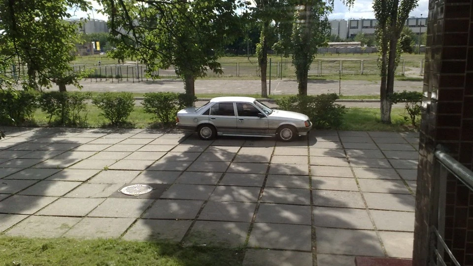 Opel Rekord C20NE 4