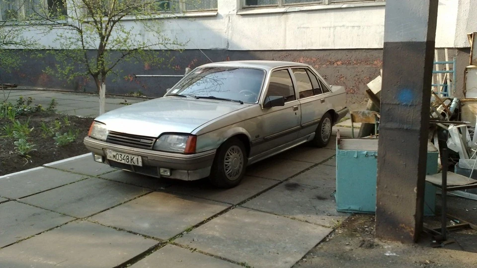 Opel Rekord C20NE 5