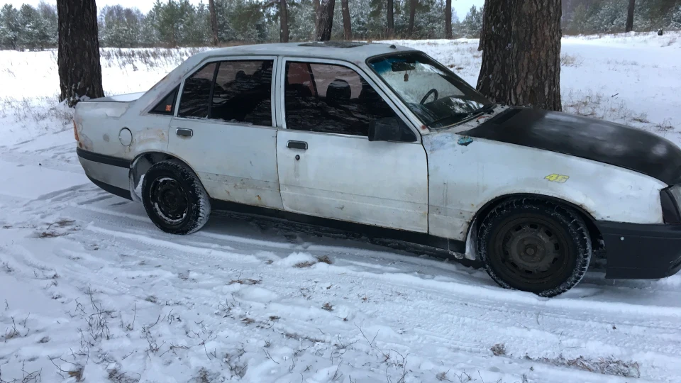 Opel Rekord E2 2.0 Танк 4