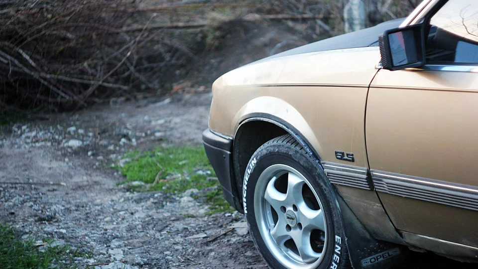 Opel Rekord E2 Дизелюра)