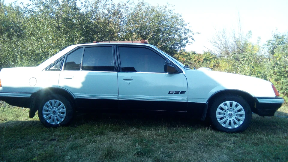 Opel Rekord ОНС/1,8 4