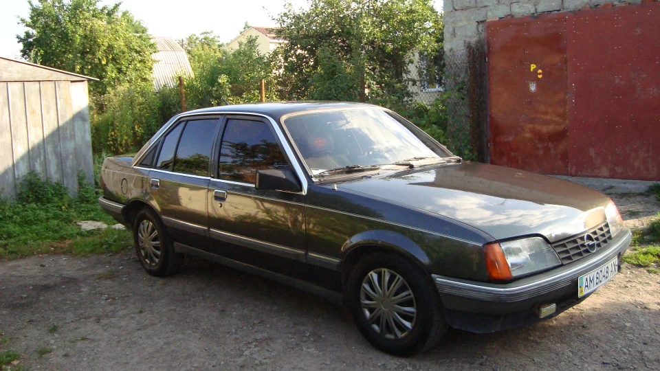 Opel Rekord повний оригінал 2.0S 2