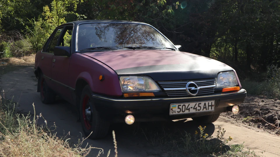 Opel Rekord СТАРИЙ-бодрячок 4