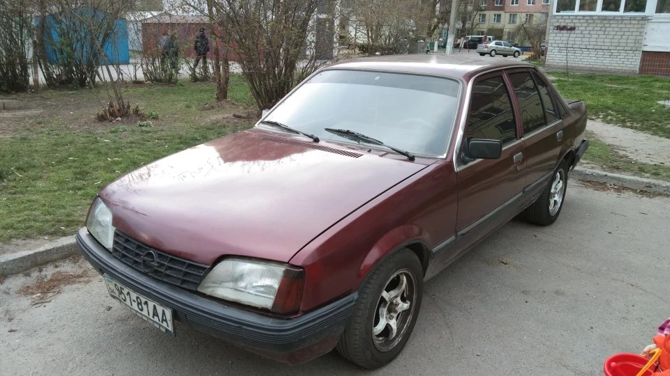 Opel Rekord Дідок