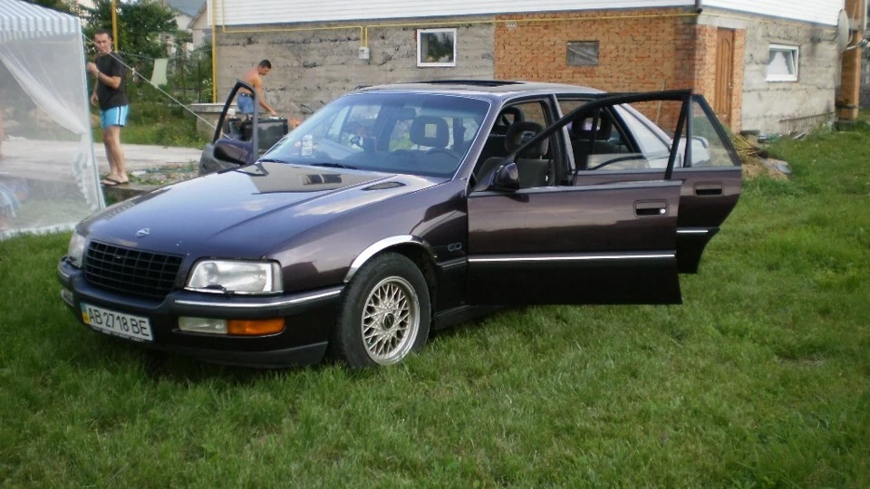 Opel Senator 3.0i 24v 4