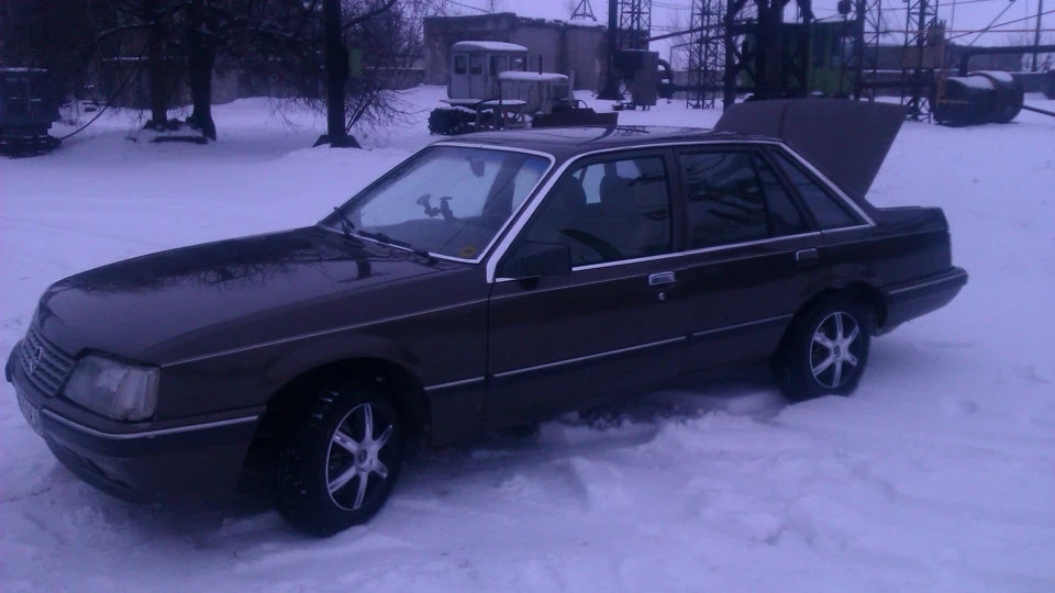 Opel Senator A2 30Е 3