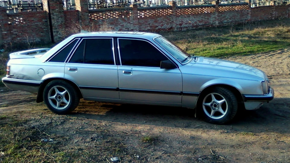 Opel Senator Єдить 3