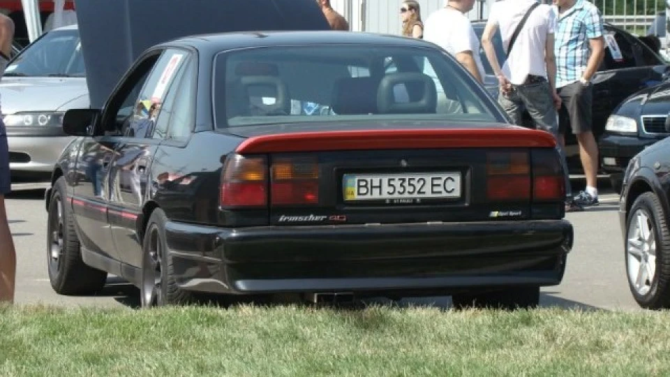 Opel Senator Irmscher 4.0 5