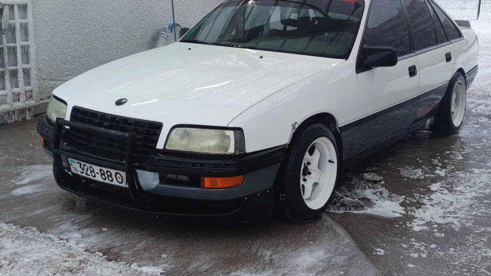 Opel Senator Сенатор