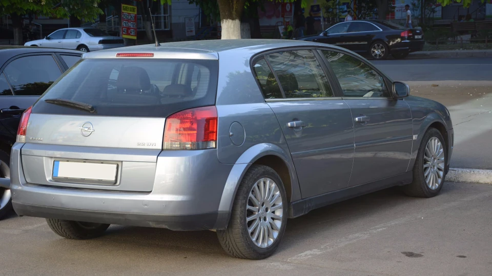 Opel Signum 2
