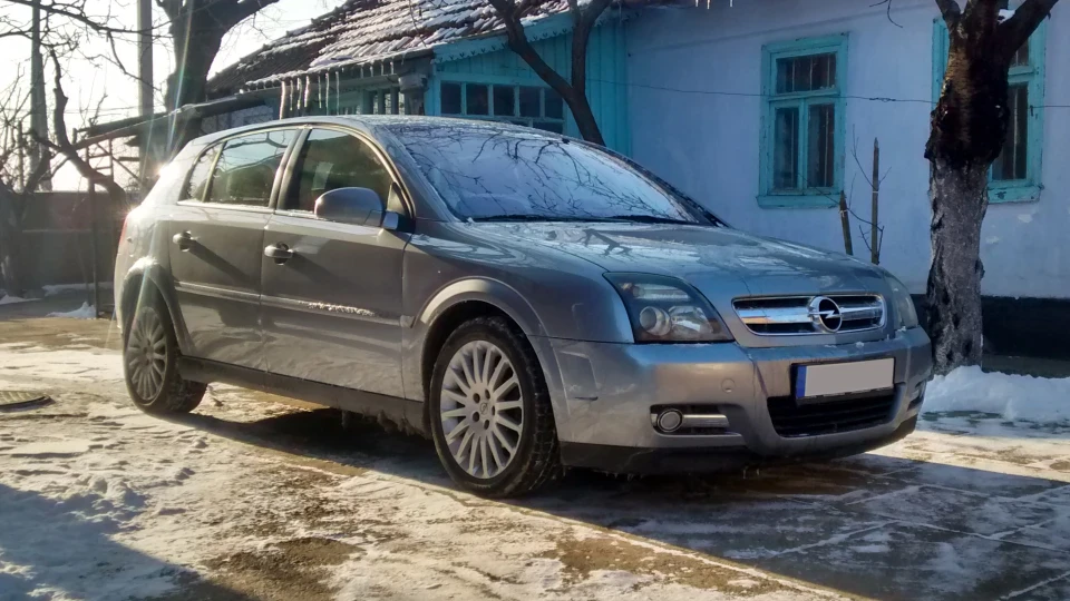 Opel Signum 4