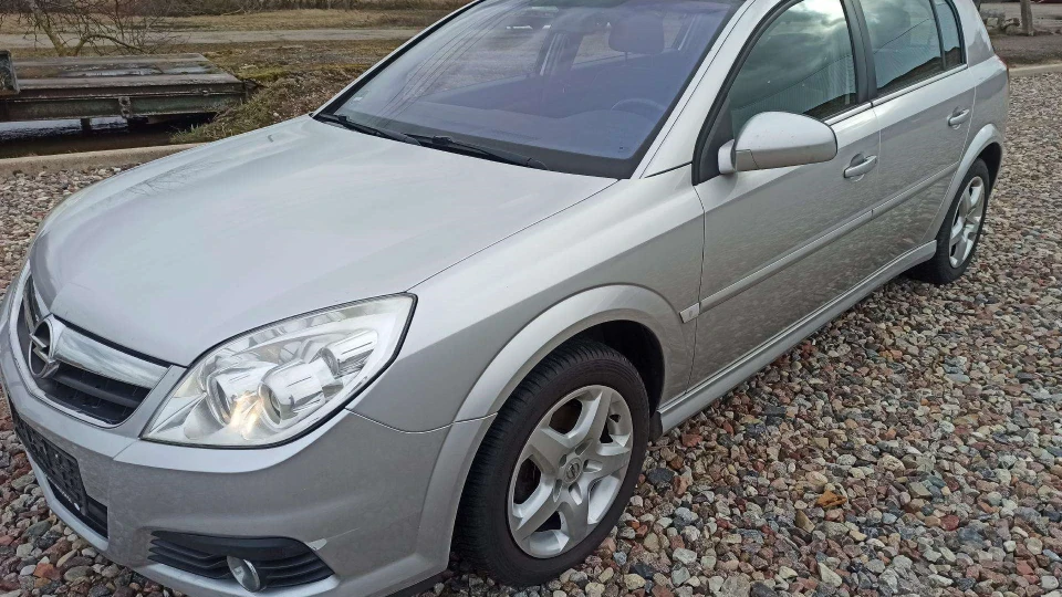 Opel Signum 2