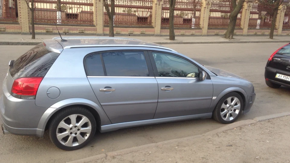 Opel Signum 2