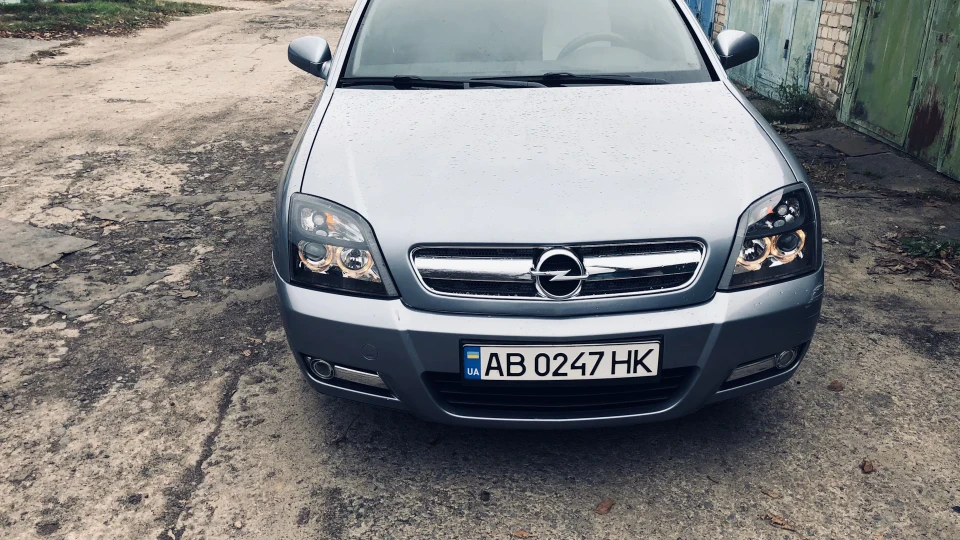 Opel Signum 4
