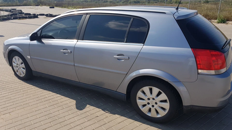 Opel Signum 2