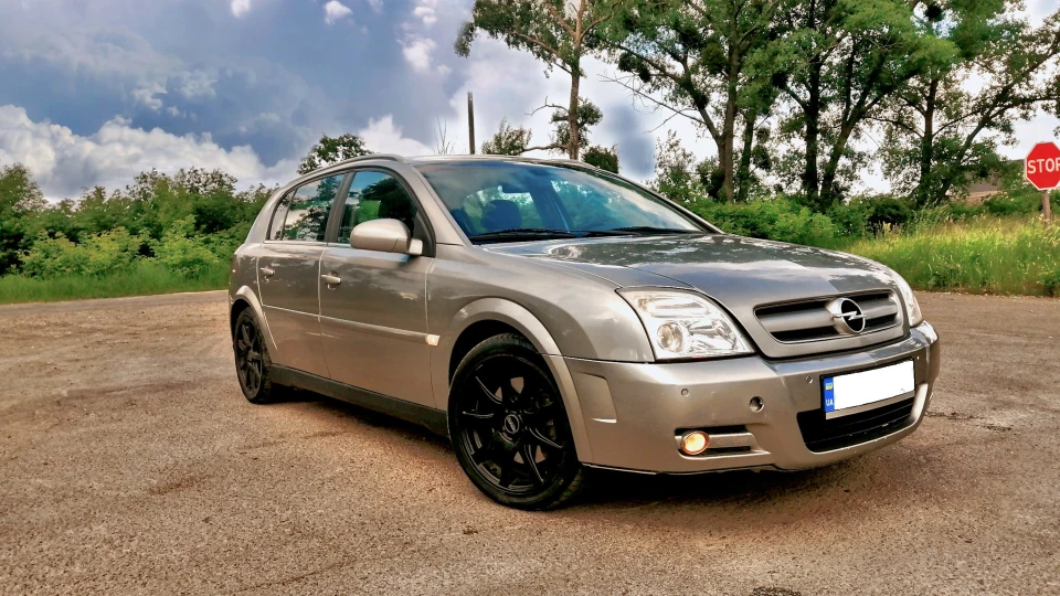 Opel Signum 3.0 V6 CDTDI 2
