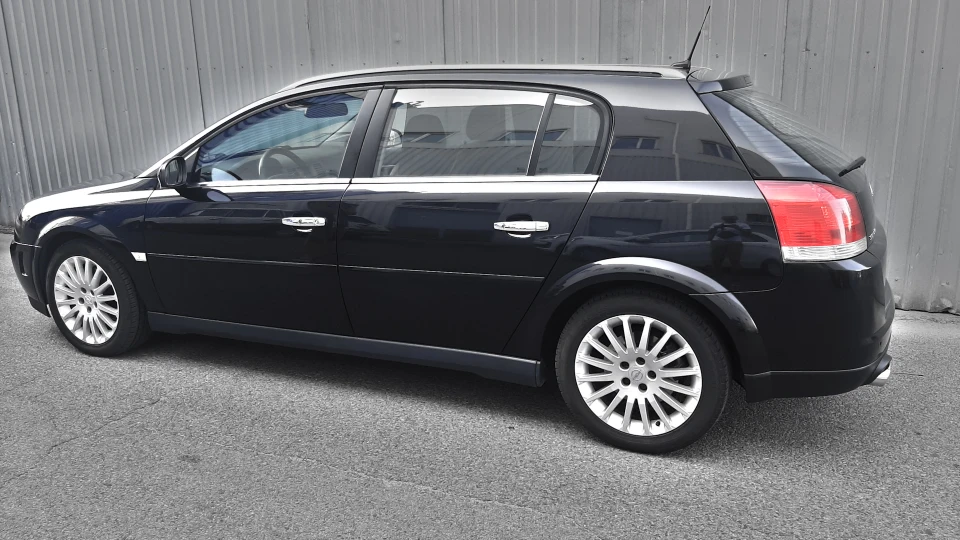 Opel Signum 3.2V6 3