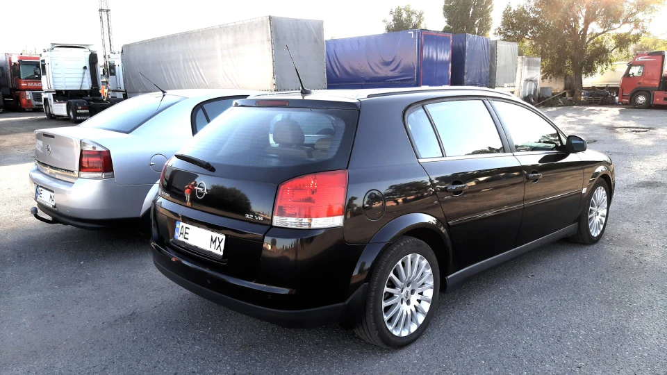 Opel Signum 3.2V6 5