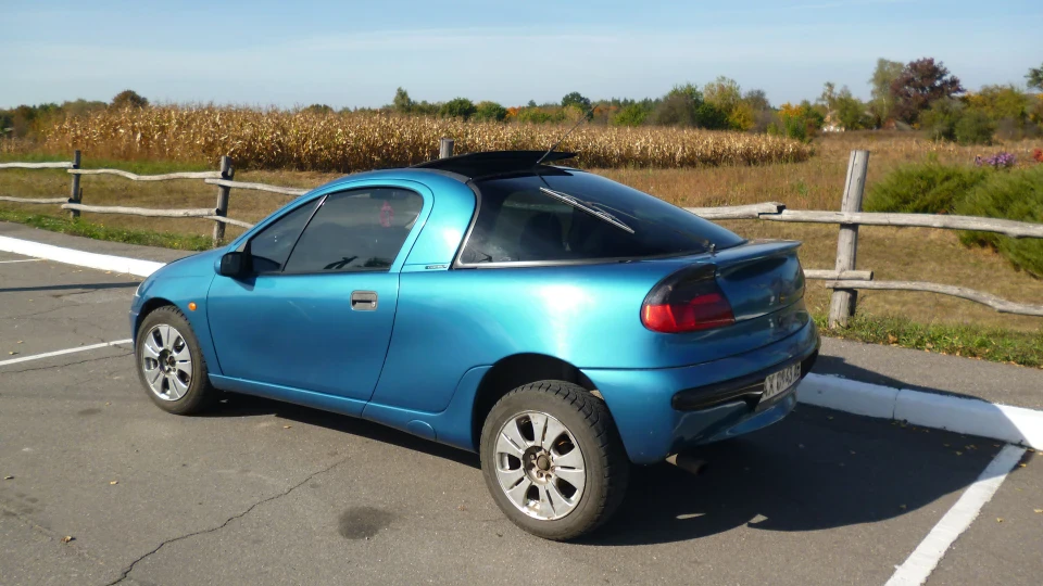 Opel Tigra 1.4 16v 5