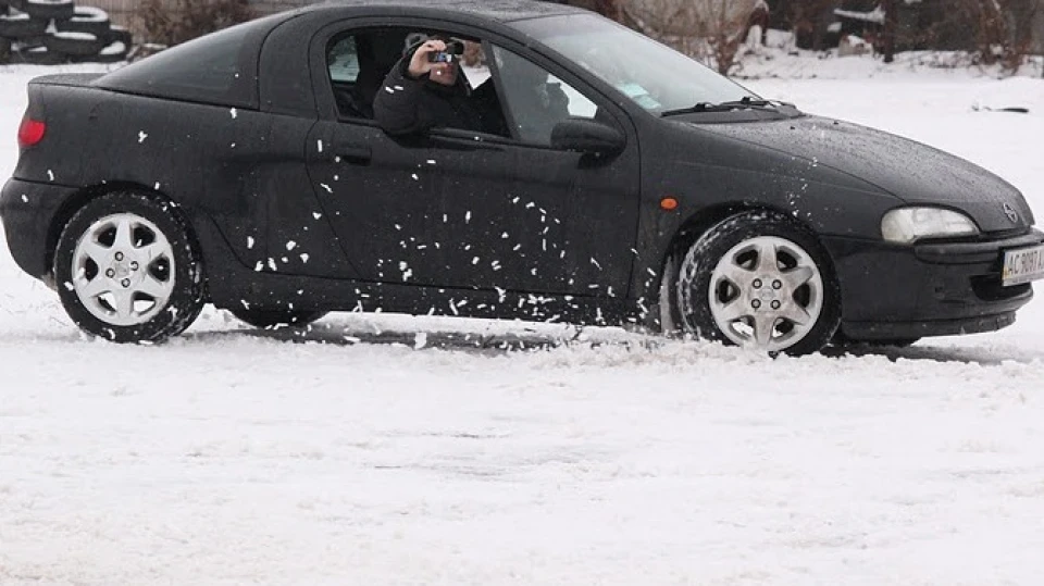 Opel Tigra Black 1.4 l. 4