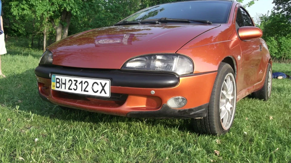 Opel Tigra Машинка Дружини