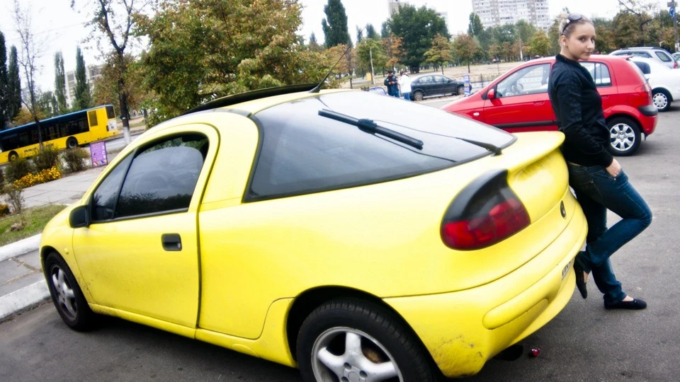Opel Tigra жовтий МАСІК 2