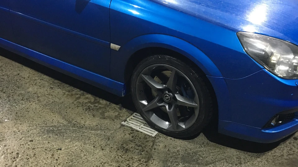Opel Vectra OPC 2
